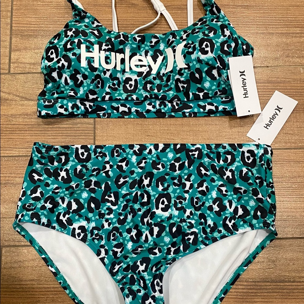 Hurley Two Piece 1X NWT 🐆